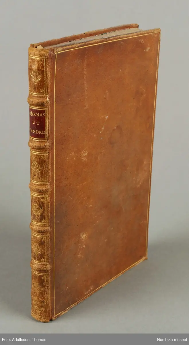 Oden, eller Asarnas utvandring. Tragedie i fem acter. Antagen af svenska dramatiska theatern at upföras den 21 febr. 1790, Stockholm, MDCCXC. Tryckt i kongl. Tryckeriet. Förf. Carl Gustaf Leopold.
