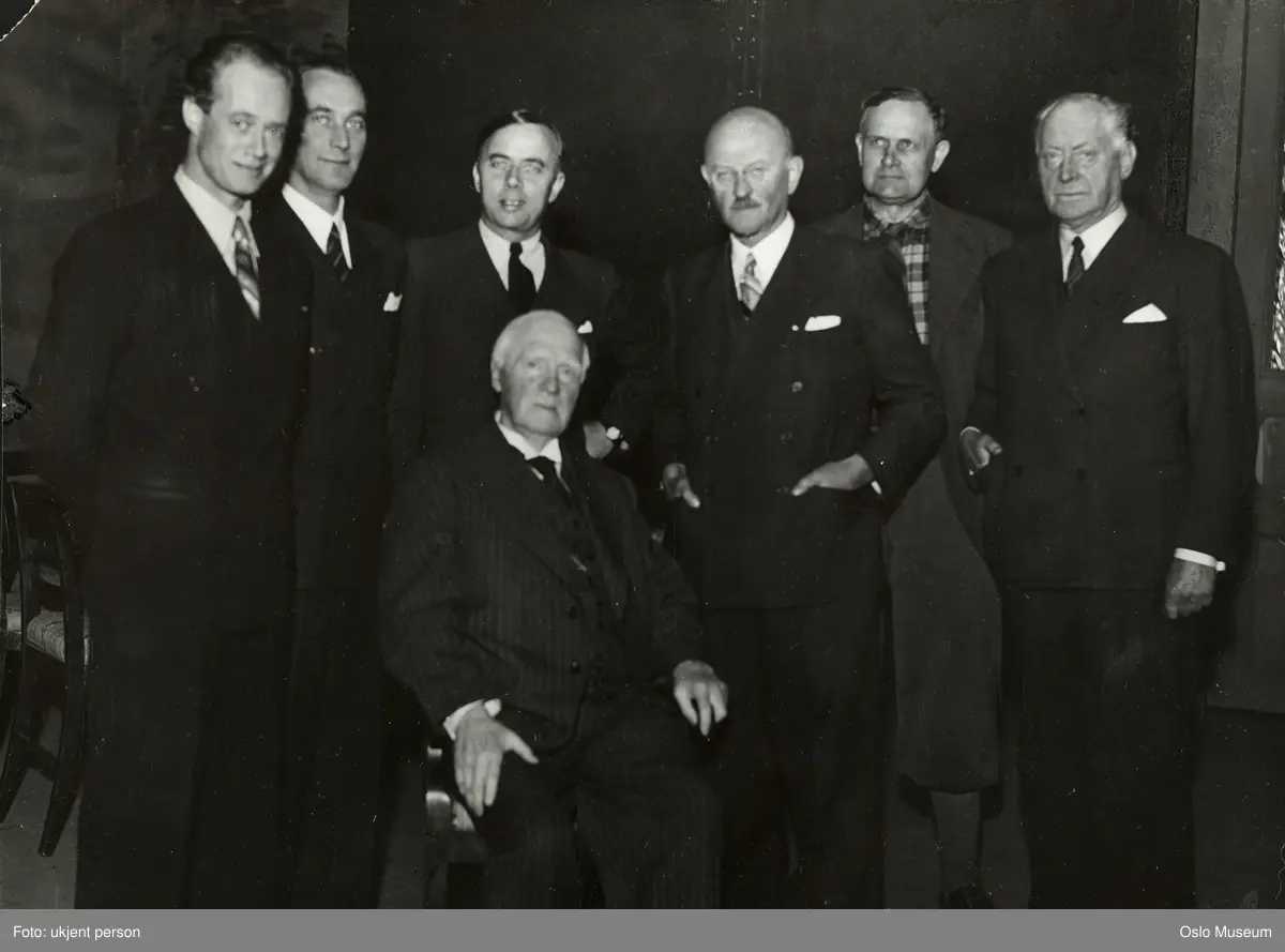 gruppe, menn, skuespillere, Peer Gynt-fremstillere, sittende og stående helfigur