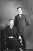 Wilhelm Nilsson och stående Axel Bergström, Kastet, Bomhus.