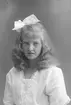 Margit Löfström, dotter till Kamrer Ivar Löfström. Gefle-Posten