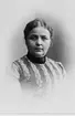 Anna Charlotta Schröder född: 1858 död 1947.
Hustru till glasbruksdisponenten Olof Schröder.
Gefle glasbruk.