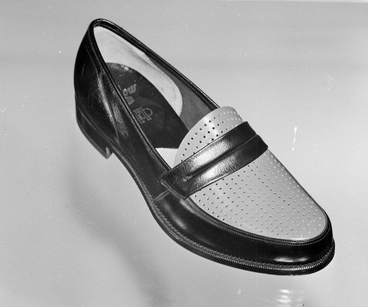 Hamar, Falsens gate 12, Norrøna skofabrikk, sko, produktfoto