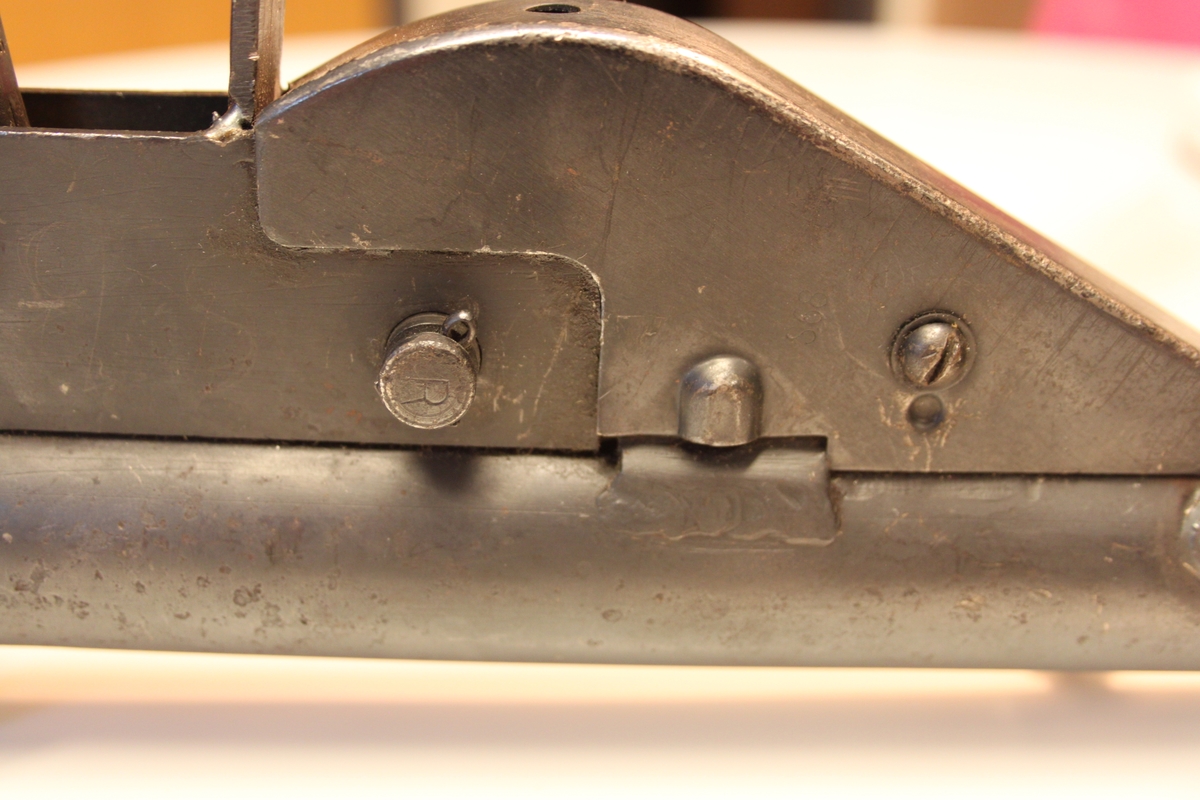 Stengun mark 2, helsveiset