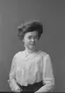 Porträtt från fotografen Maria Teschs ateljé i Linköping. 1910. Beställare: Hilma Anderson.