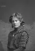 Porträtt från fotografen Maria Teschs ateljé i Linköping. 1910-tal. Beställare: Ella Anderson.