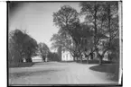 Göksholms Slott, trevånings herrgårdsbyggnad och parken.
Beställningsnr. SM-411.