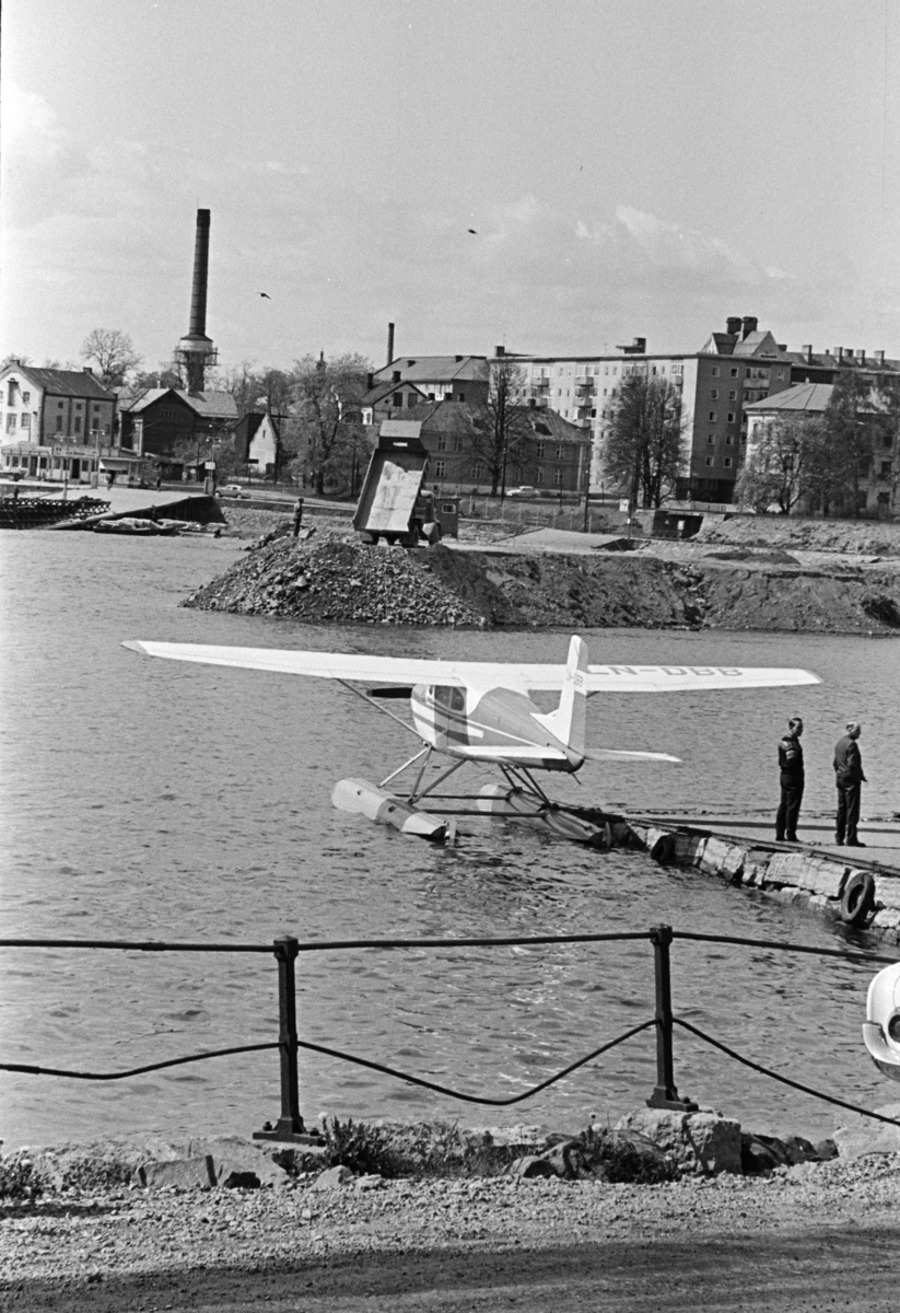 Småfly, LN-DBB, flytransport, Tjuvholmen, Mjøsa, utfylling i småbåthavna, åttemetersplanet, utfylling.