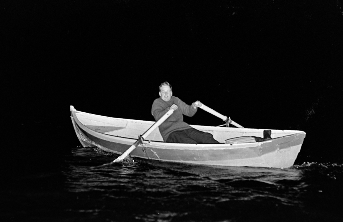 Mjøsfiske,dreggefiske,mjøsørret, robåt, Furnesfjorden.