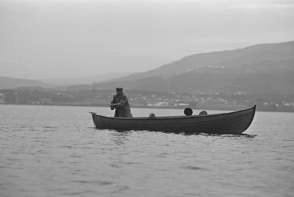 Mjøsfiske,dreggefiske,mjøsørret, robåt, Furnesfjorden, robåt.