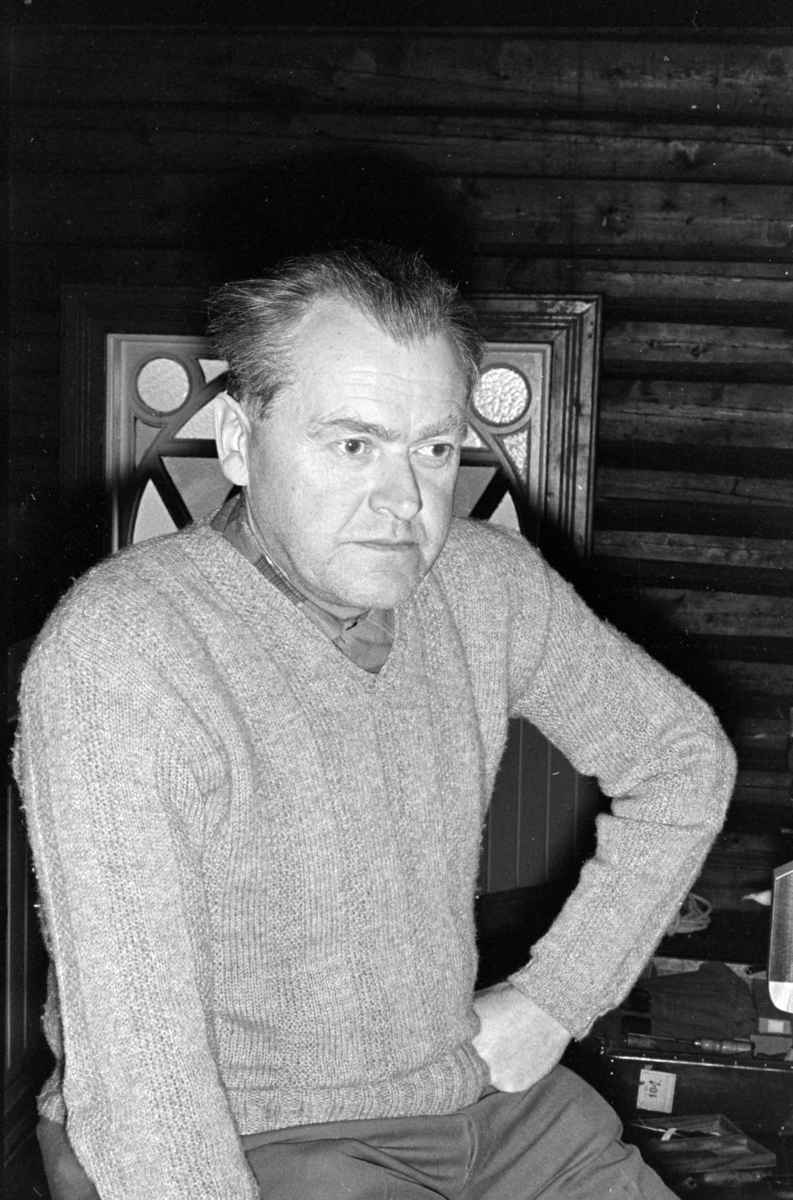 Øvre Vang kirke, montering av nytt orgel, april 1965.