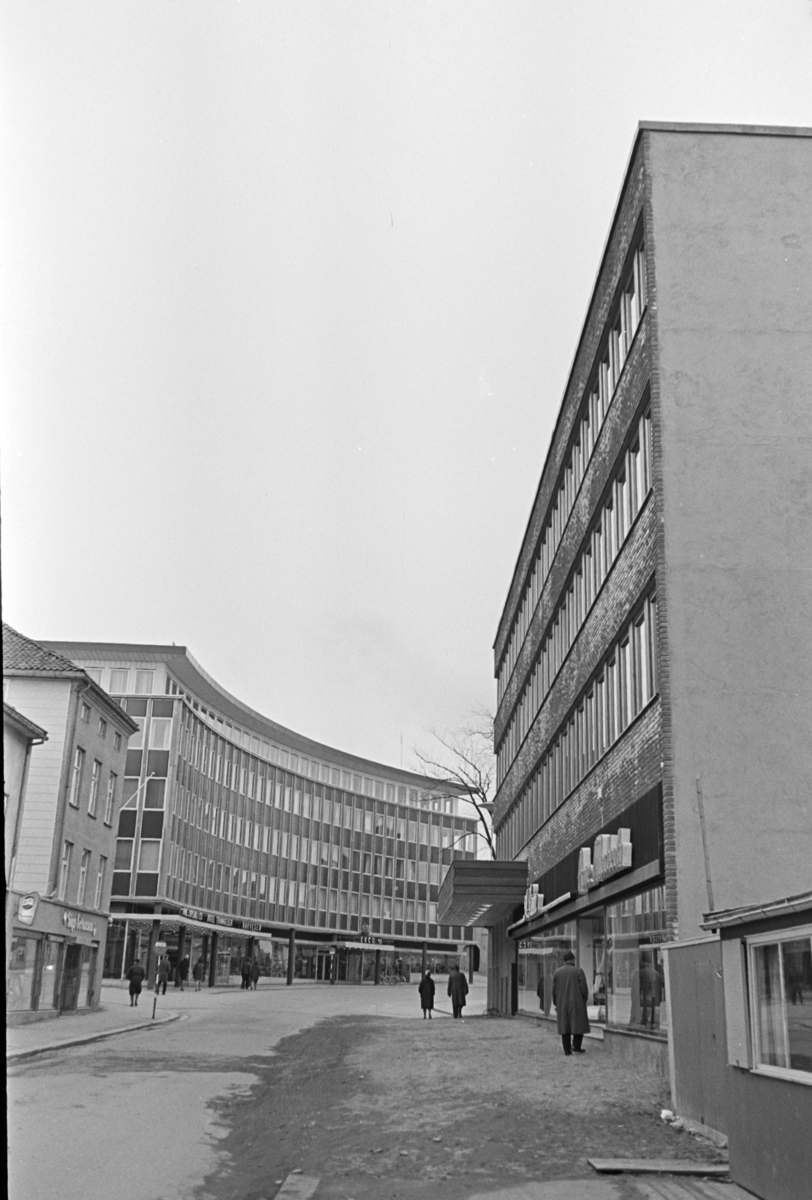 Torggata 72, Hamar. A. Morbech, A. Steen,