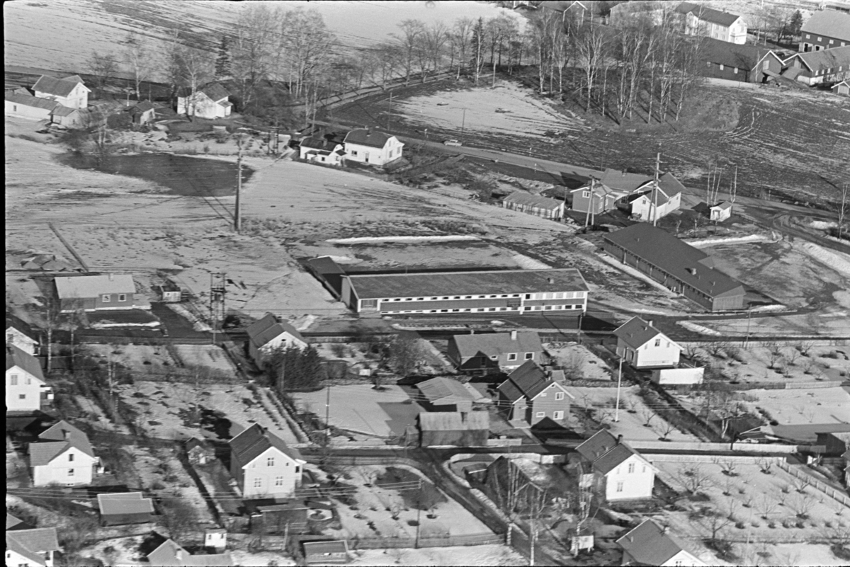 Solvang skole, Vang H. flyfoto.