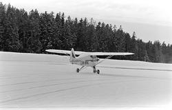 Hamar flyplass, Stavsberg, småfly,