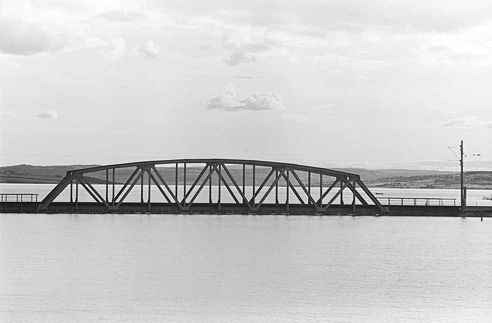 Flom i Mjøsa, 1967, jernbanebrua i Åkersvika.