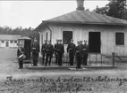 Infanterivolontärskolan Karlsborg, senare rekrytskolan för infanteriets off- och res. off. Aspiranter 1878 - 1927. Kasernvakten på volontärskolan 1894.