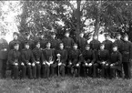 Gruppbild korpralskolan 1885.