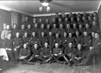Gruppfoto, underbefäl art år 1930.