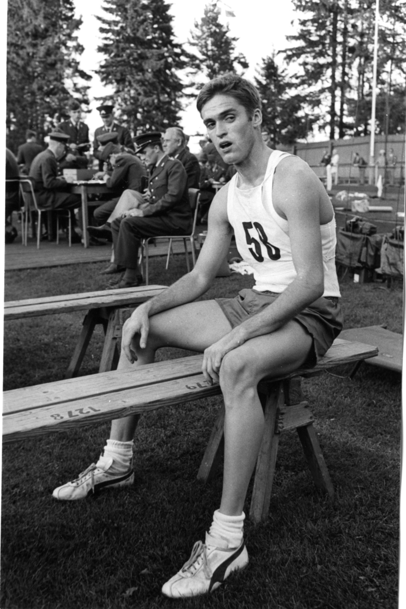 Modern Femkamp VM 1967, Jönköping. Terränglöpningen i Stadsparken.