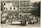 Kirudds konfektionsindustri, Vänersborg. Fest på fabriksgården.