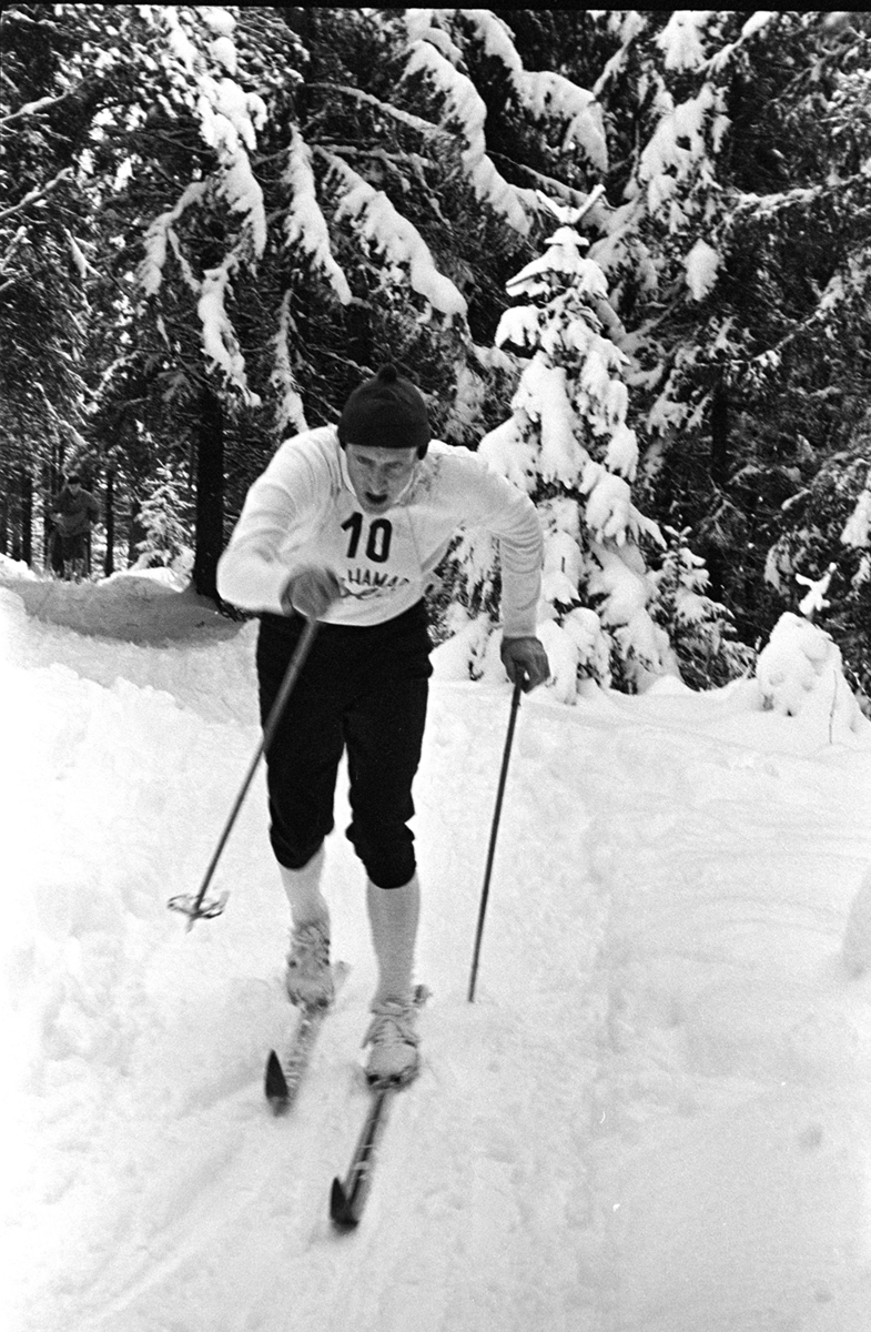 Ole Ellefsæter,, Alujordet, Hamar/Furnes. Hedmarkstoppen, vinter, skiløper, langrenn.