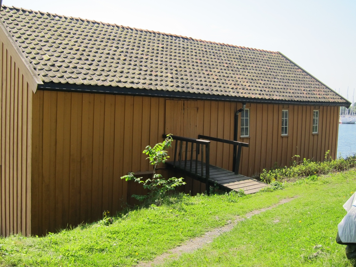 Toetasjers sjøbod fra Glein, Dønna, lokalt kalt brygge fra Glein.
