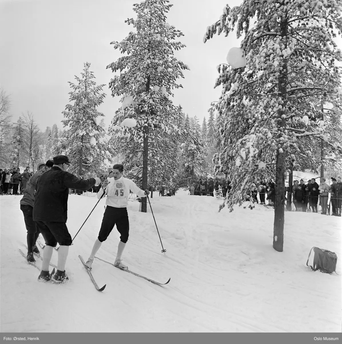 Verdensmesterskapet på ski, langrennsløp, skiløper, funksjonærer, drikkestasjon