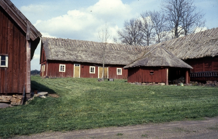 Skiftesladugård med vandring å Källegården i Bjällum.