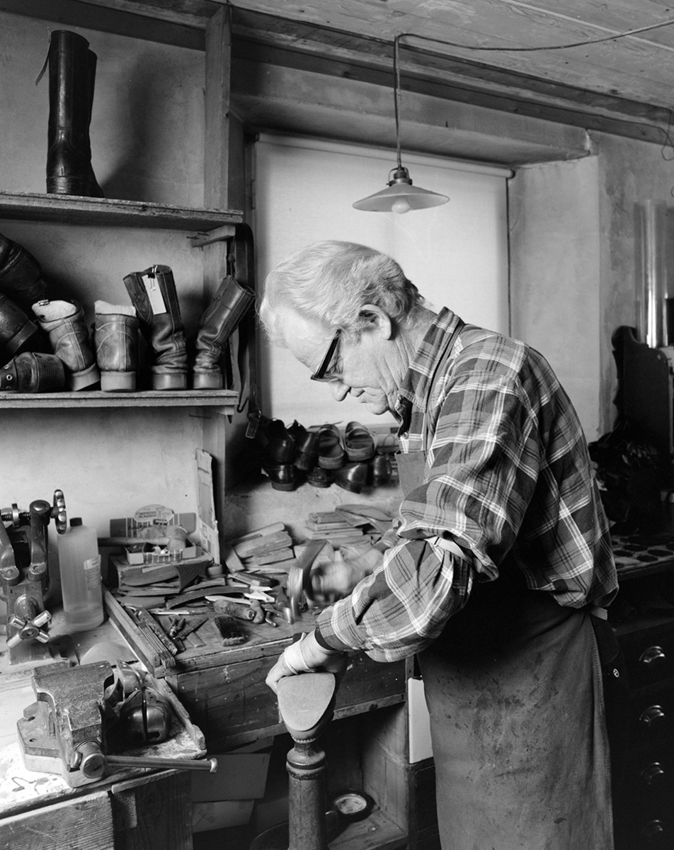 Skomaker Kristian Helgesen, Løten. Skomakerverksted, 