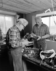 Skomaker Kristian Helgesen, Løten. Skomakerverksted,