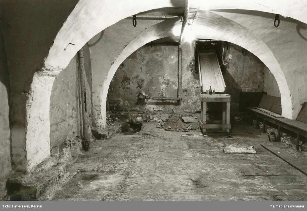 Rosenlundska huset. Källare under 1600-talsdelen mot Ö Sjögatan -S. Långgatan.