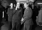 Karlsborg, kungabesök och invigning av museet år 1962. Gustaf VI Adolf, till höger i bakgrunden Åke Edlund.