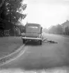 Reportage för Gefle Dagblad. Pantzerhjelmska olyckan. År 1936. Bilen en X1920 Chevrolet 1935-1936 ägd av åkeriägare K G Wahlund i Valbo.