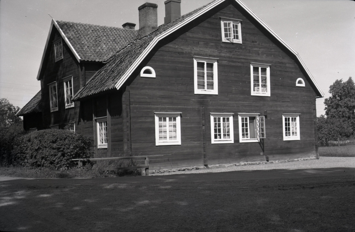 Värnanäs "Strömsebrobyggningen".
