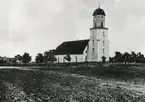 Vy över Algutsrums kyrka.