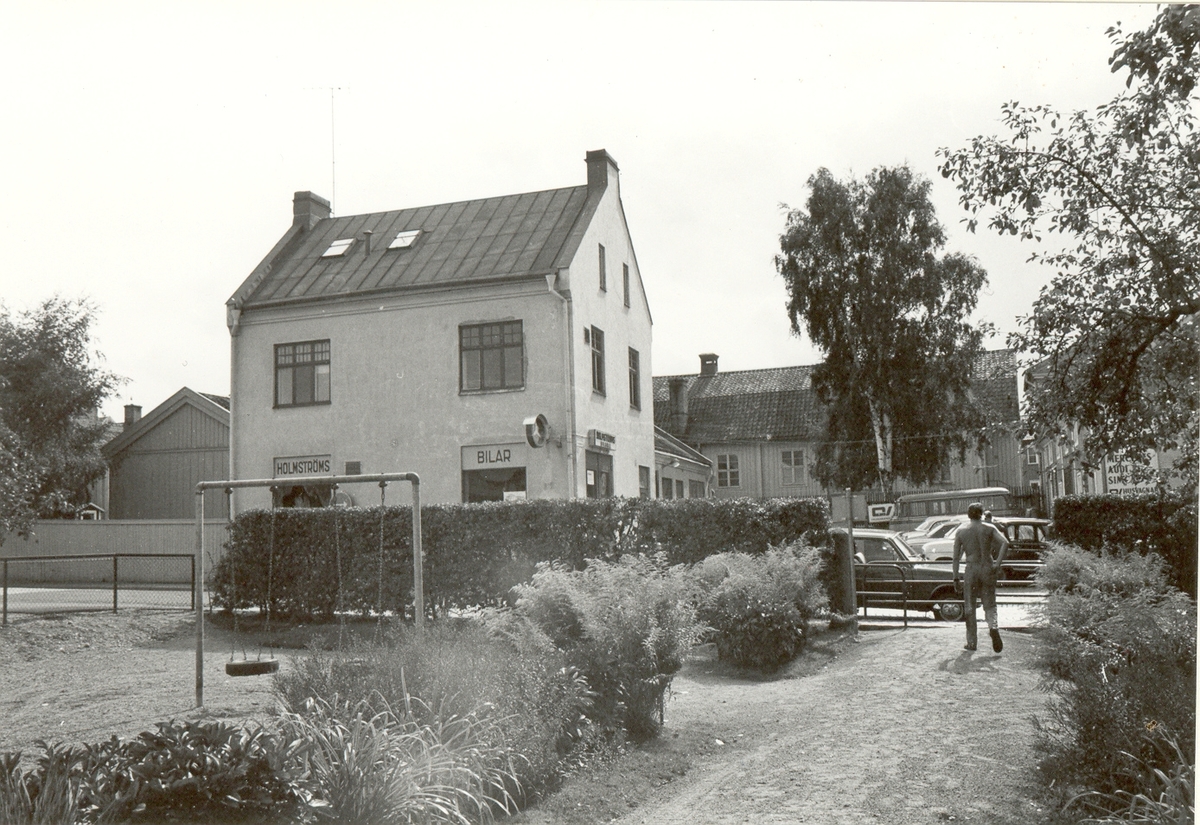 Holmströms bilar på Sevedegatan i Vimmerby.