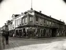 AB Bröderna Berggren. Huset revs för bygget av Domus.