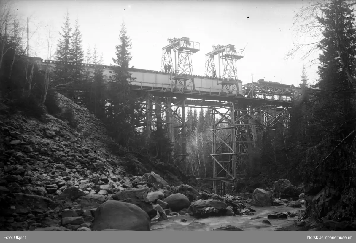 Funna viadukt : utskifting av spenn