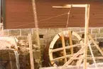 Vattenhjul vid Stensfors kvarn under restaureringen 1976-1977.