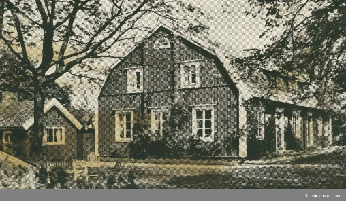 Byggnad som brann ner våren 1962 (det nya stod klart 1963). Rektorsbostaden i Ölands skogsby.