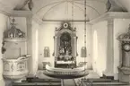 Interiör mot altaret i Mortorps kyrka.
