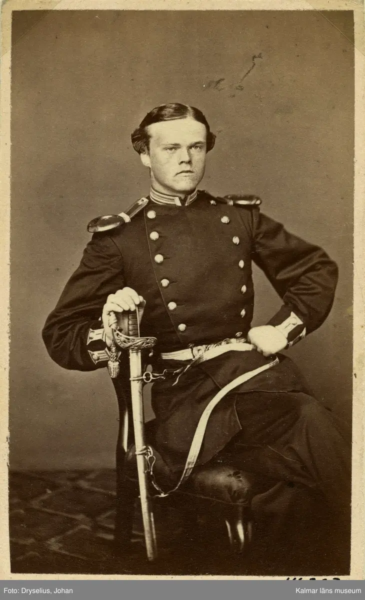Astley Fürst, född 1825, död 1875. Kalmar regemente, kapten, filosofie doktor.