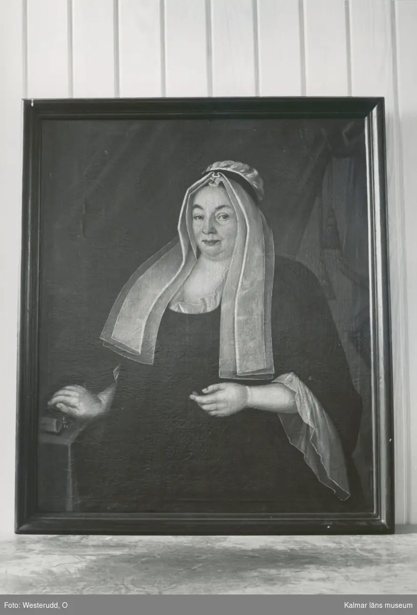 Odensvi kyrka, porträtt av Anna Hellman.