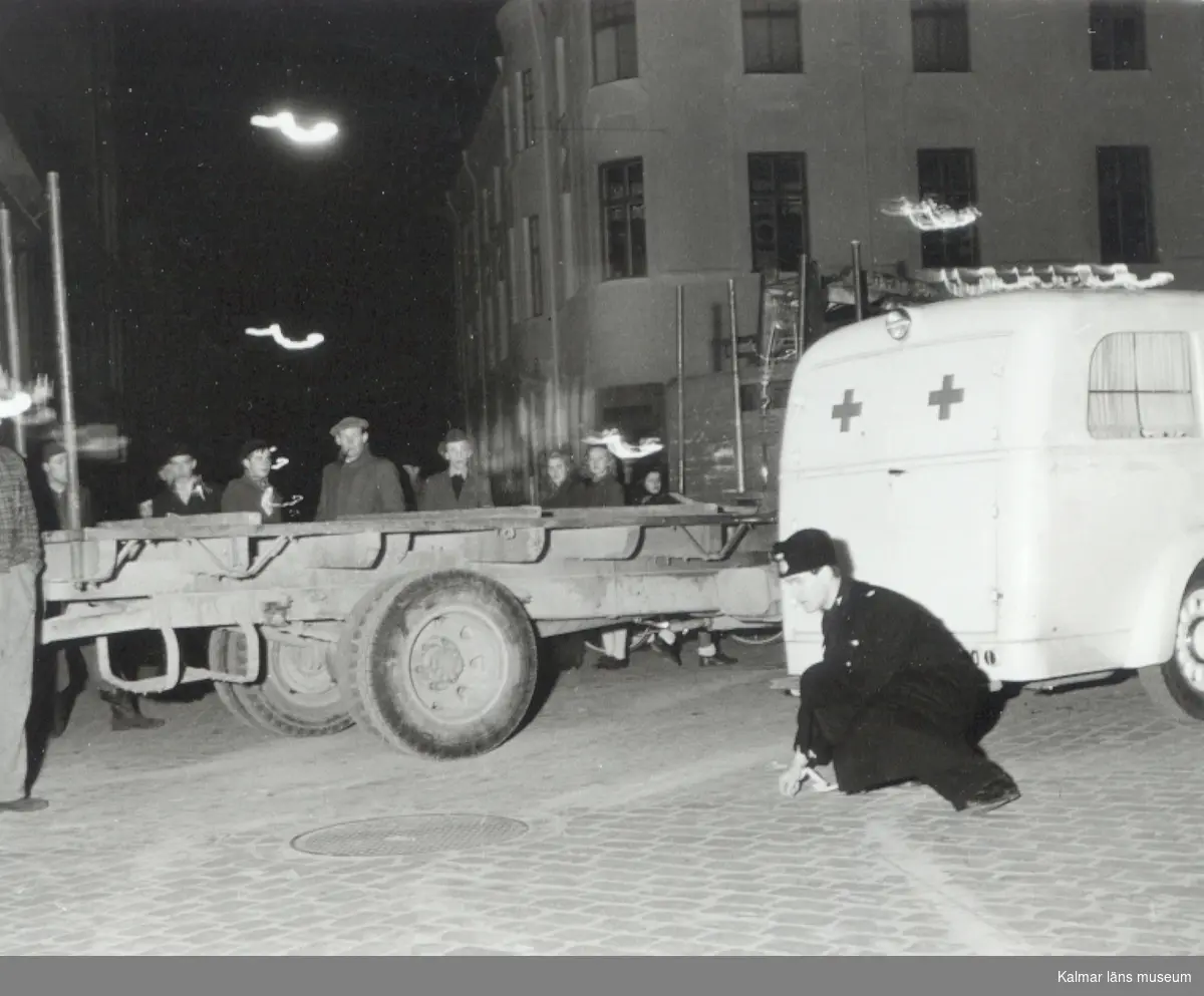 Ambulans på Larmtorget.