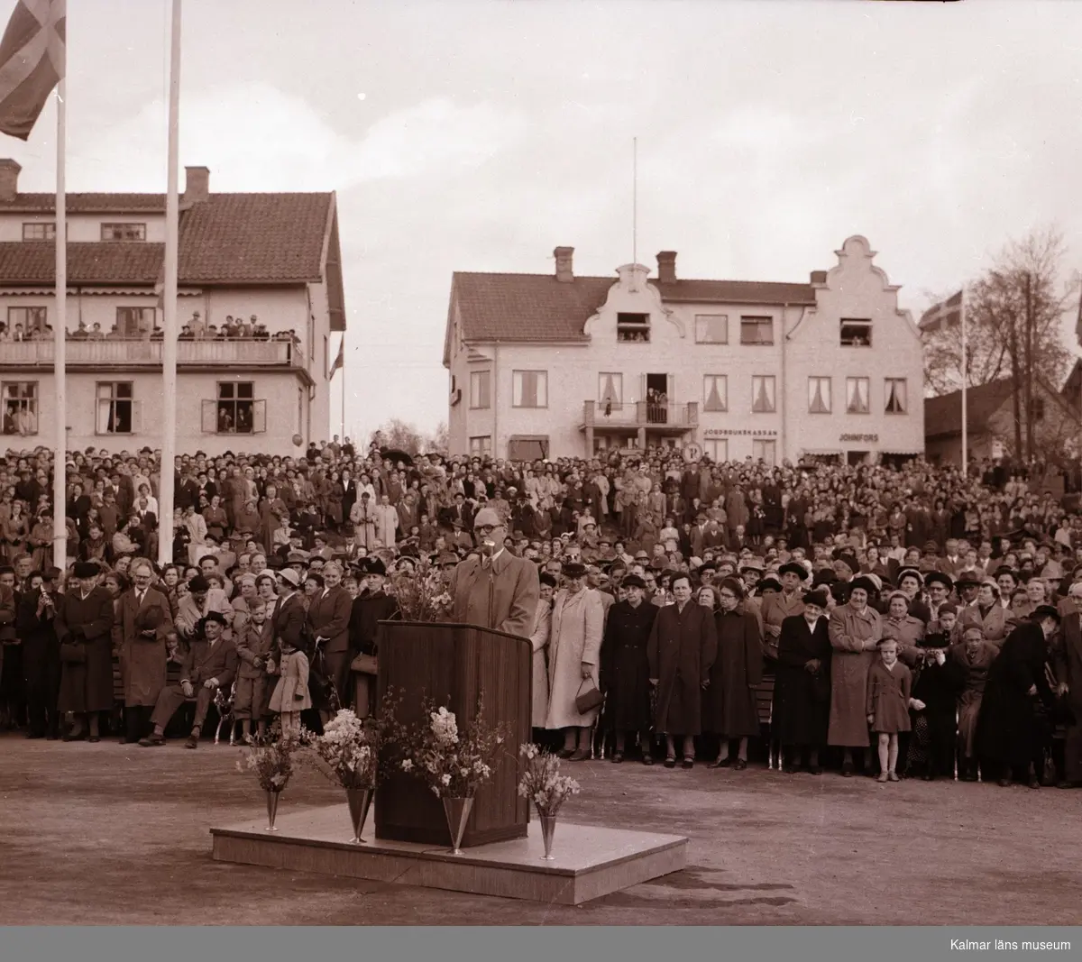 Från Kung Gustaf VI Adolfs och drottning Louises Eriksgata 1954.