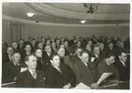 Kongress på Kalmar teater. Första raden till höger landstingsman Gustav Kornelius, Blomstermåla.