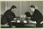 Schackkongressen i Kalmar 1938. Spelaren till vänster är Martin Johansson, till höger Nils Bergqvist.