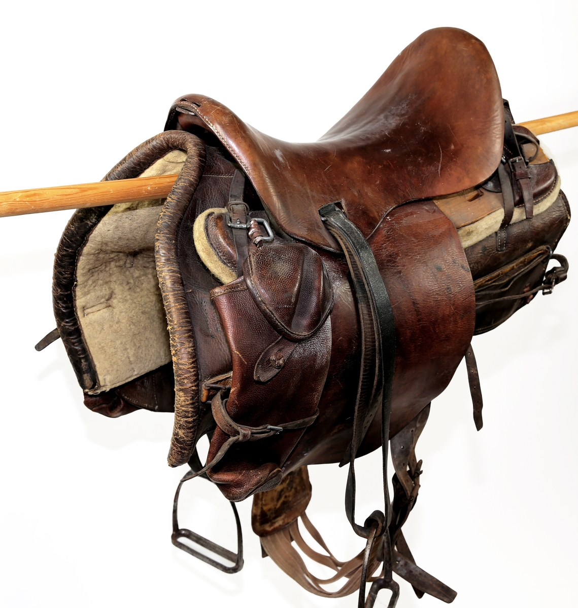 Sadel for hæren (kavaleriet). Ca 1920.