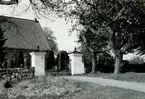 Grind till Törnsfalls kyrka.