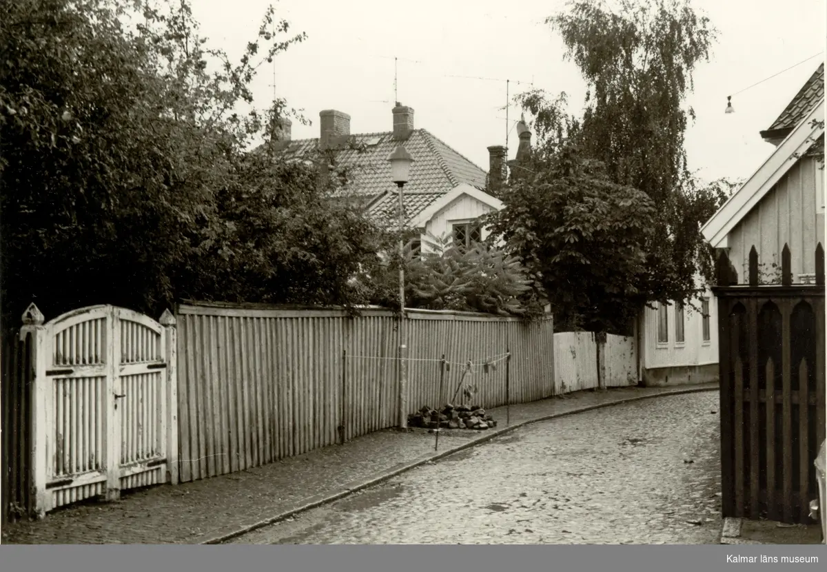 Västerlånggatan. Besiktning belysningsstolpar.