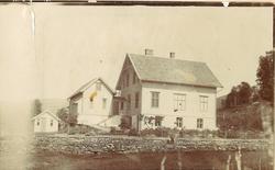 Fotosamlinga etter Elen Henrika Landstad